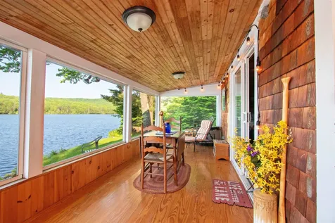 491 The Lane Peacham VT 05862