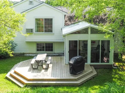 23 Iris Lane South Burlington VT 05403