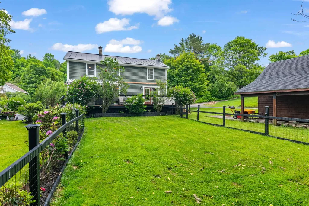 11 East Street Waterbury VT 05676