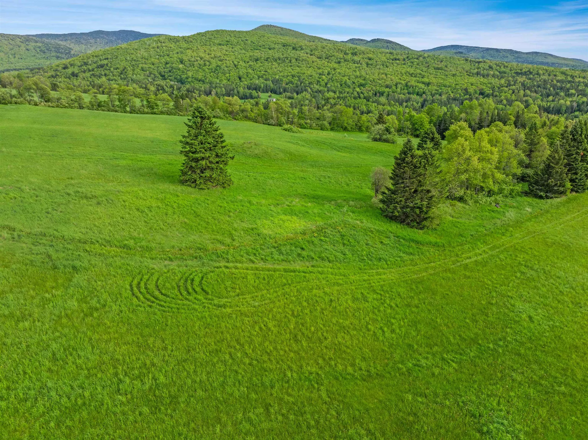 Kings Highway Colebrook NH 03576