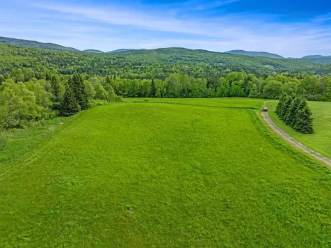 Kings Highway Colebrook NH 03576