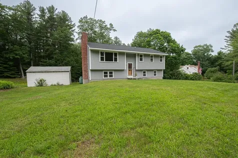 104 Kimball Hill Road Hudson NH 03051