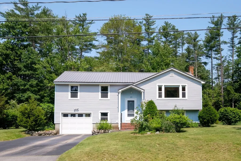 24 Juniper Street Rochester NH 03867