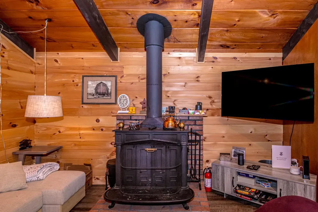 25 Singer Lane Conway NH 03813