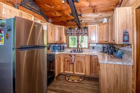 25 Singer Lane Conway NH 03813