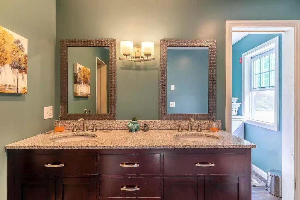 1166 Route 100 Weston VT 05161