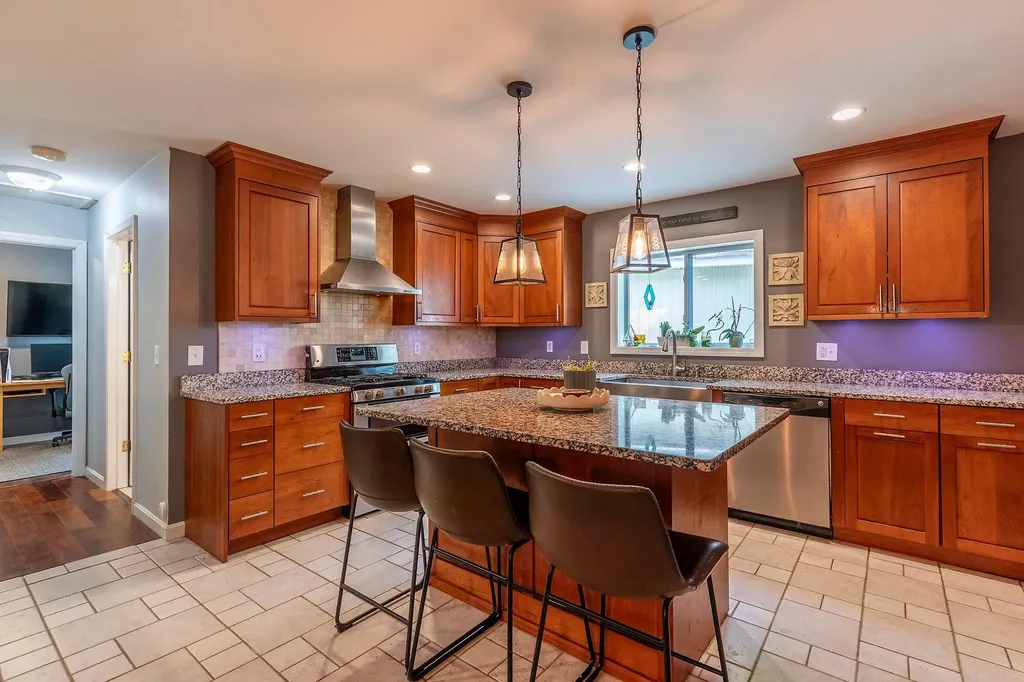 1166 Route 100 Weston VT 05161