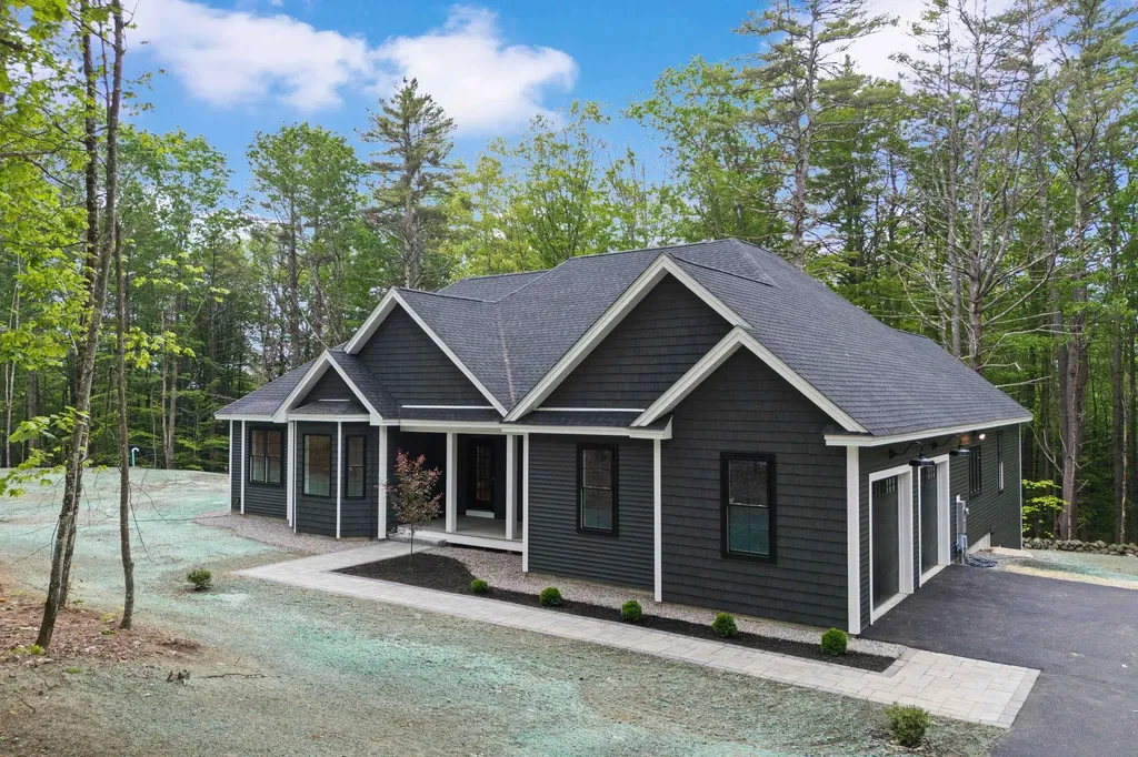 30 Winona Road Meredith NH 03253