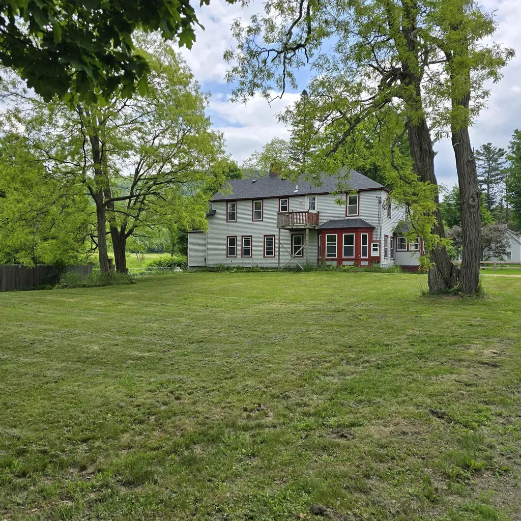 173 Agassiz Street Bethlehem NH 03574
