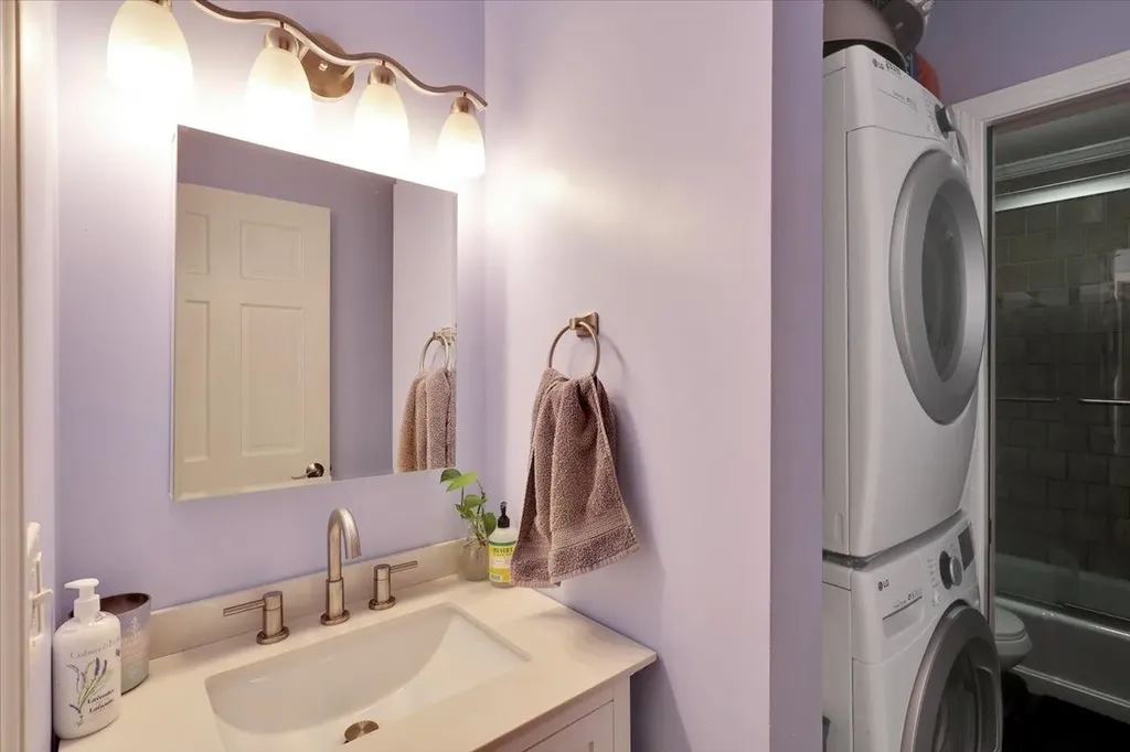 124 Ledgewood Circle Burlington VT 05401