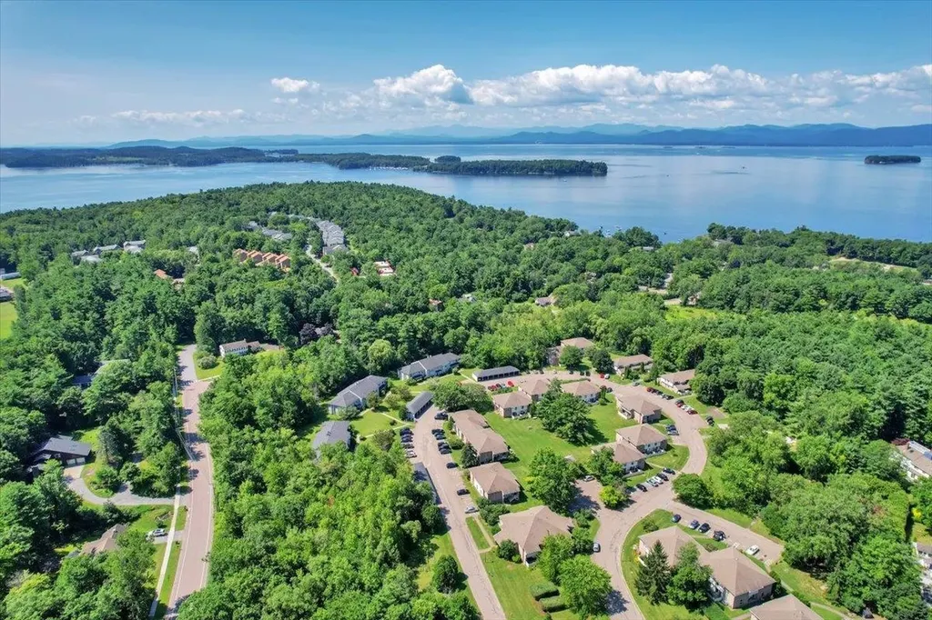 124 Ledgewood Circle Burlington VT 05401