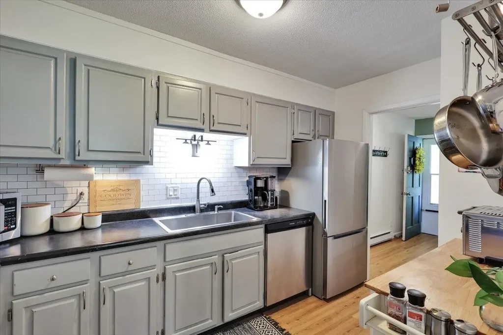 124 Ledgewood Circle Burlington VT 05401