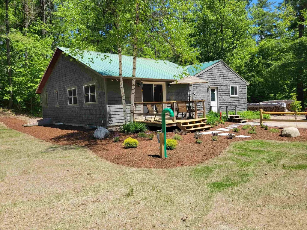 49 Tabor Circle Albany NH 03818
