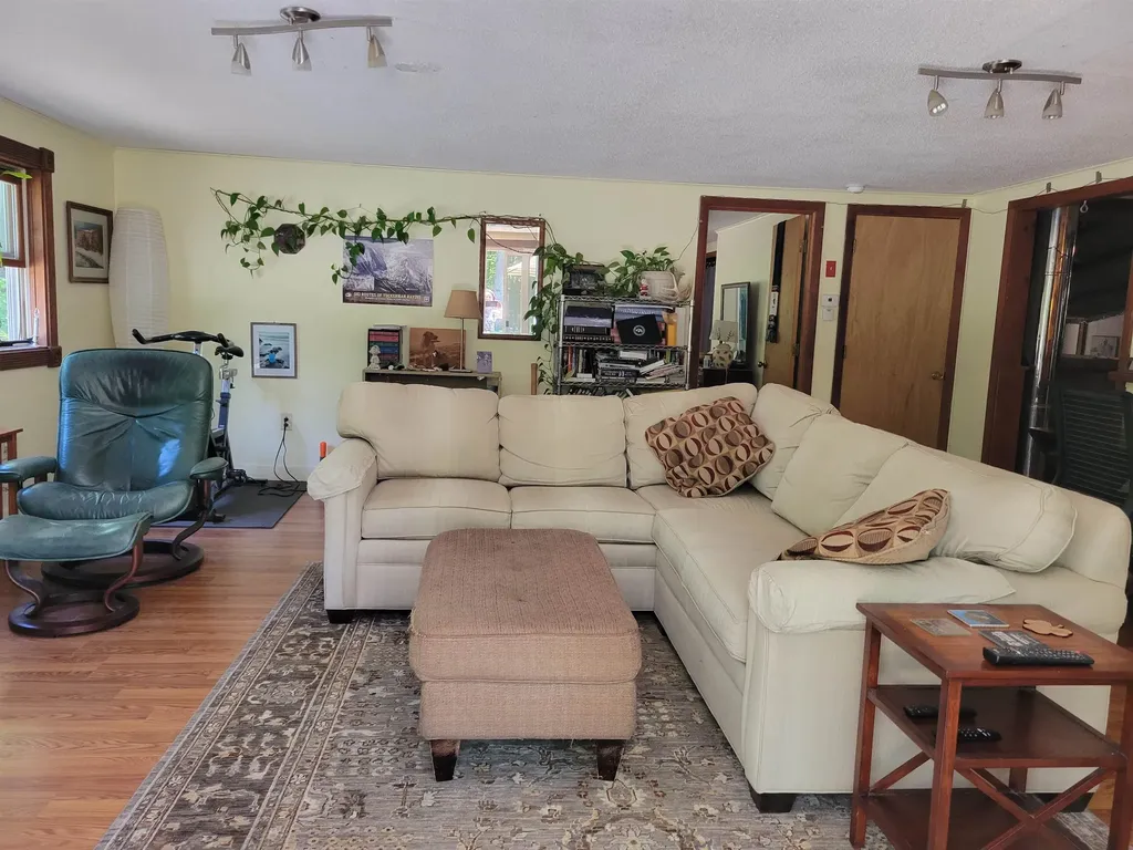 49 Tabor Circle Albany NH 03818