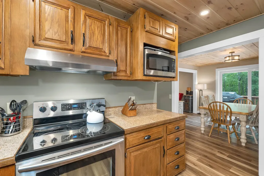 262 Beechnut Drive Conway NH 03860