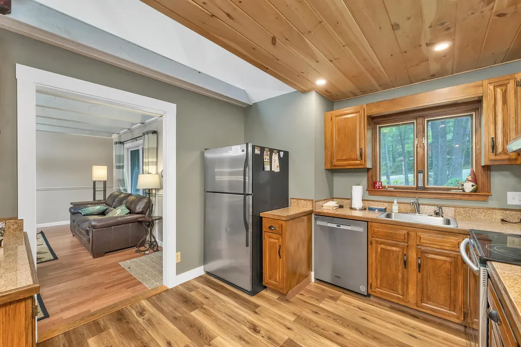 262 Beechnut Drive Conway NH 03860