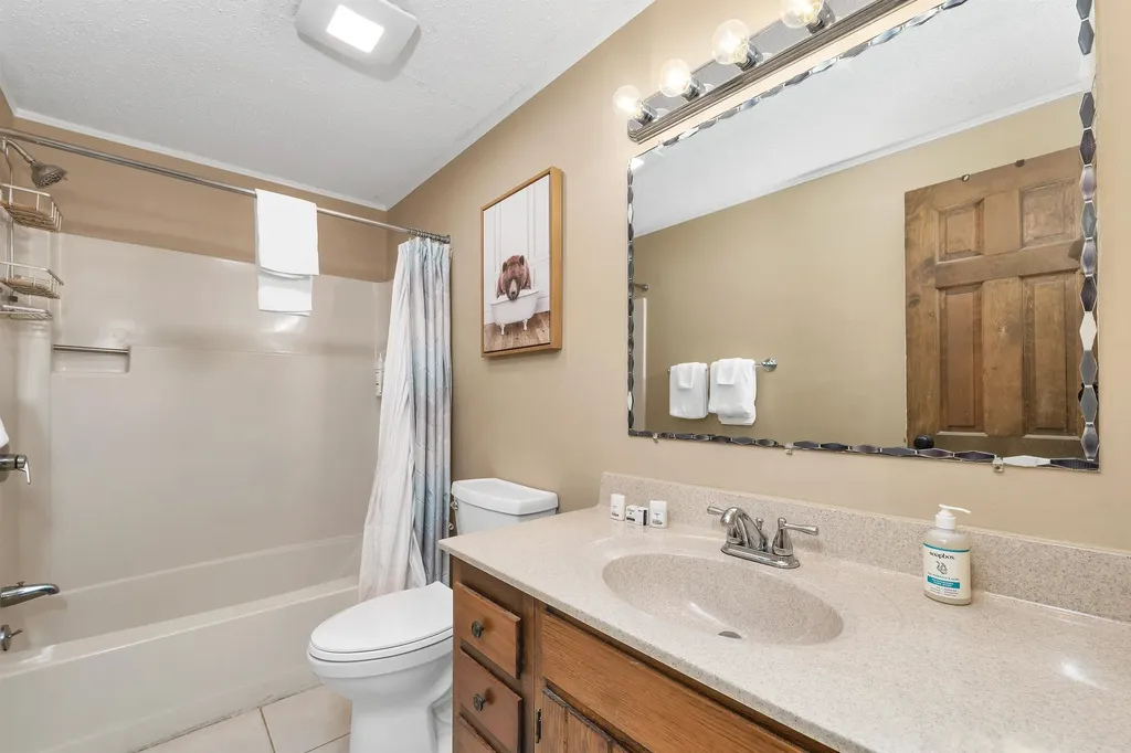 262 Beechnut Drive Conway NH 03860