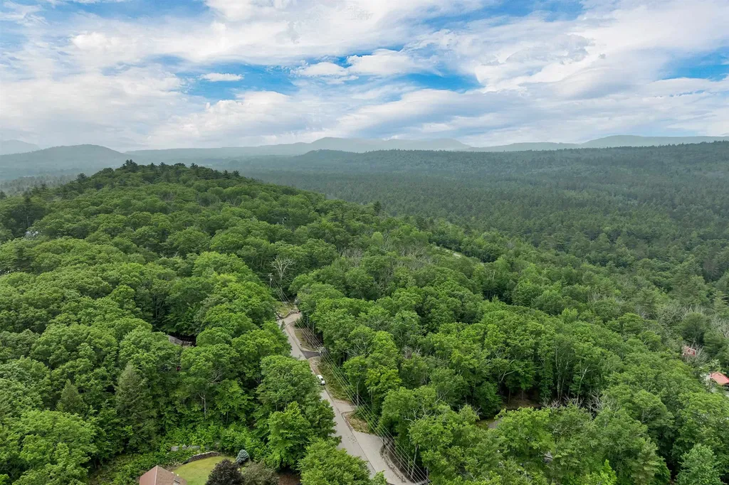 262 Beechnut Drive Conway NH 03860