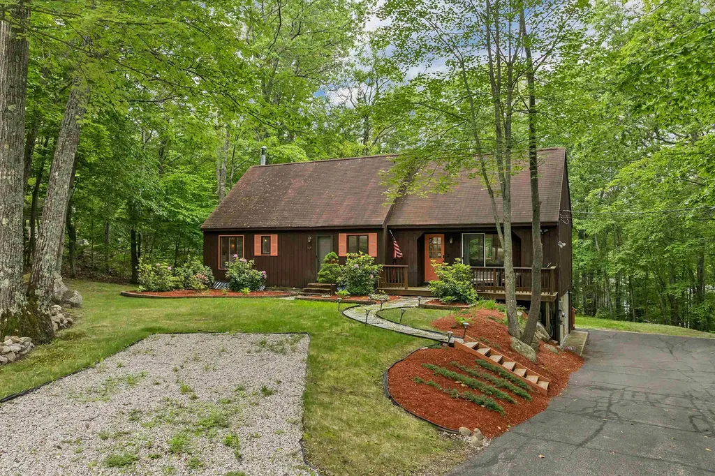 262 Beechnut Drive Conway NH 03860