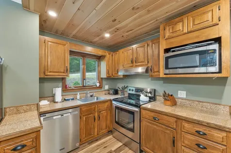 262 Beechnut Drive Conway NH 03860