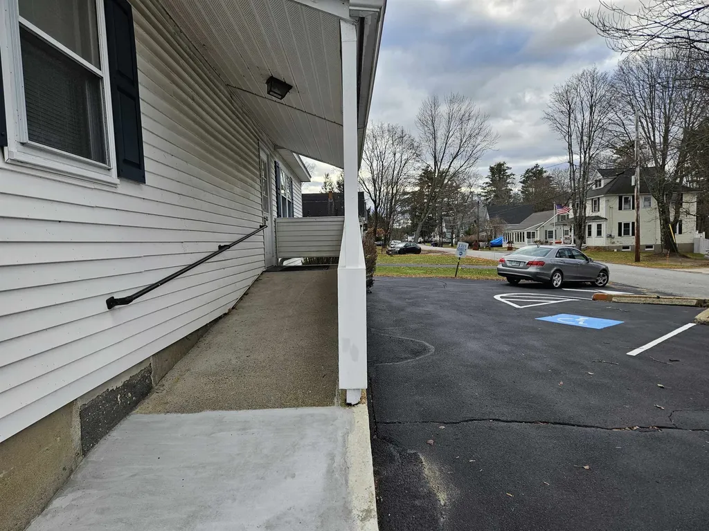 49 Birch Street Derry NH 03038