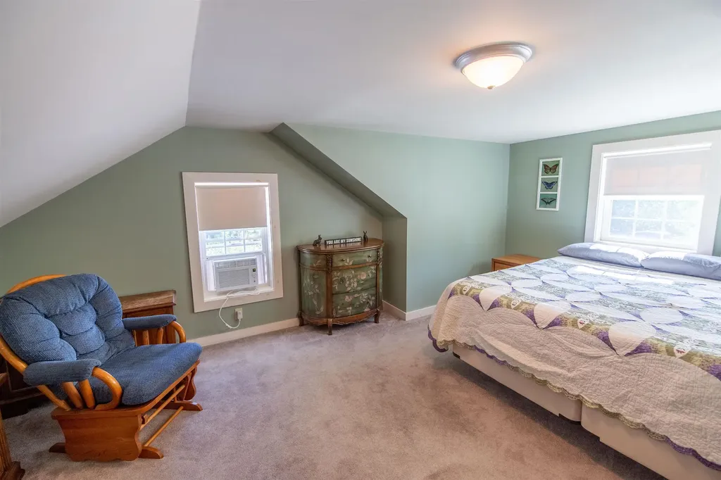 83 Tamworth Road Tamworth NH 03886