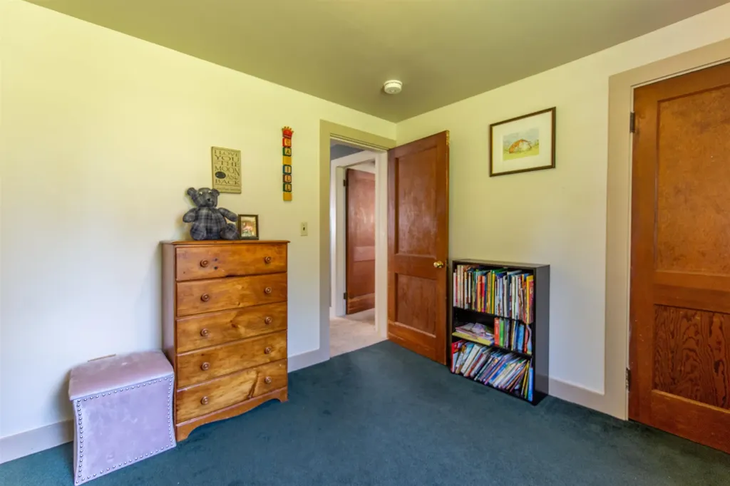 83 Tamworth Road Tamworth NH 03886