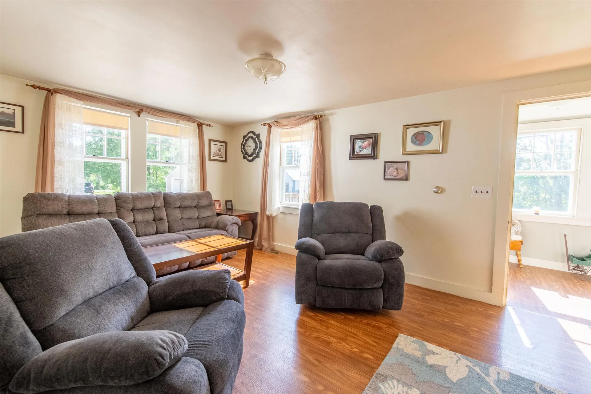 83 Tamworth Road Tamworth NH 03886