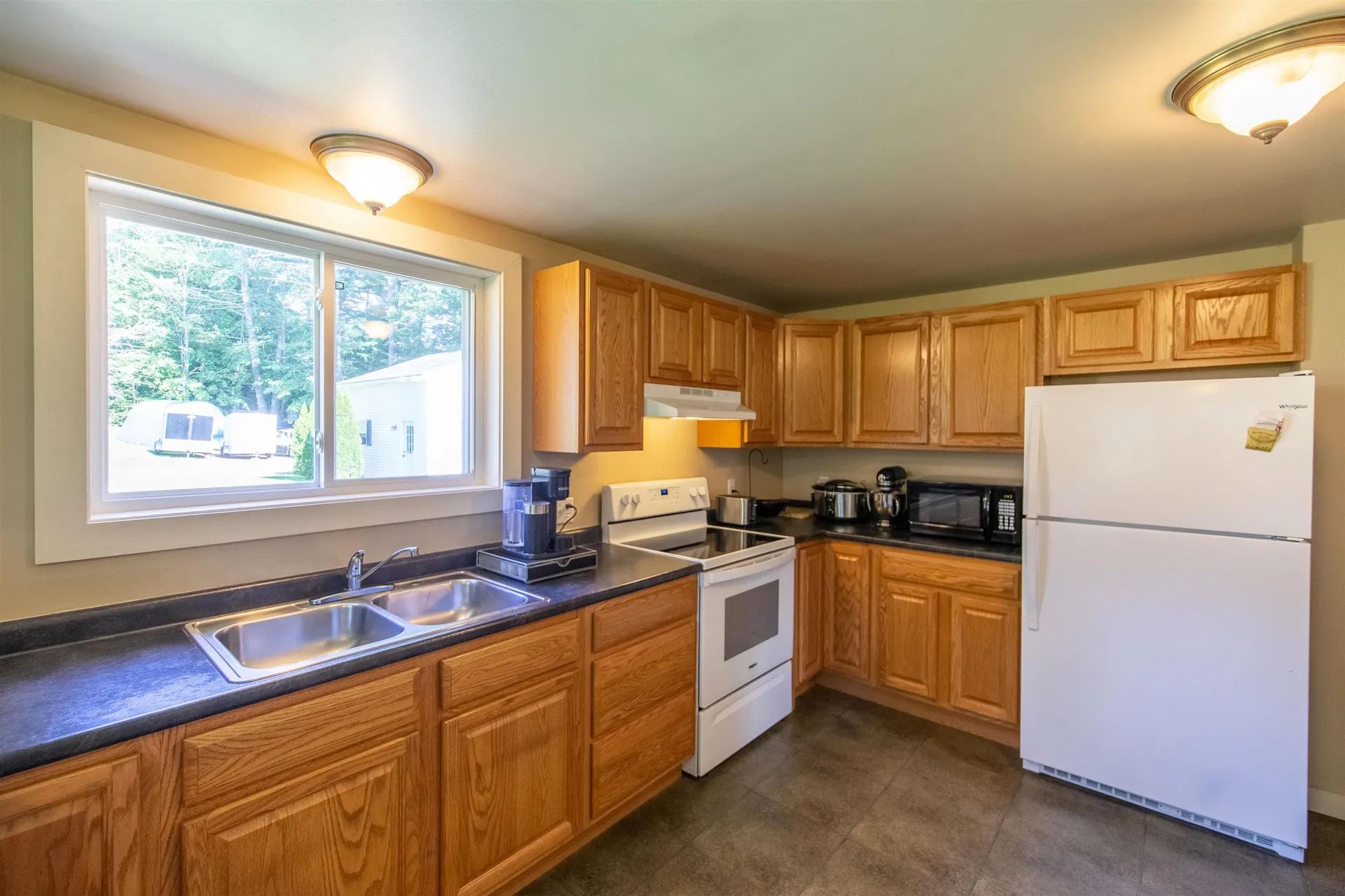 83 Tamworth Road Tamworth NH 03886