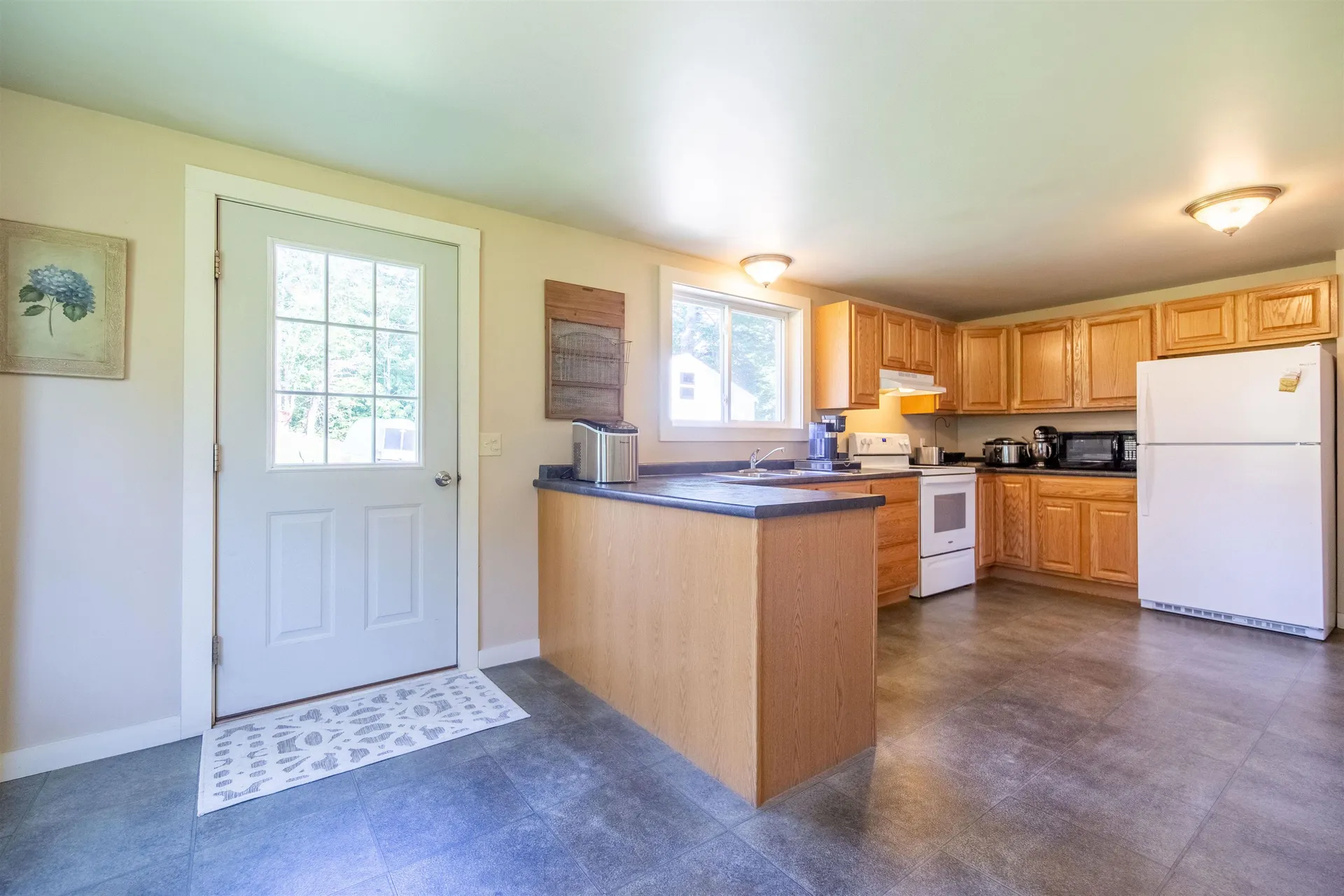 83 Tamworth Road Tamworth NH 03886