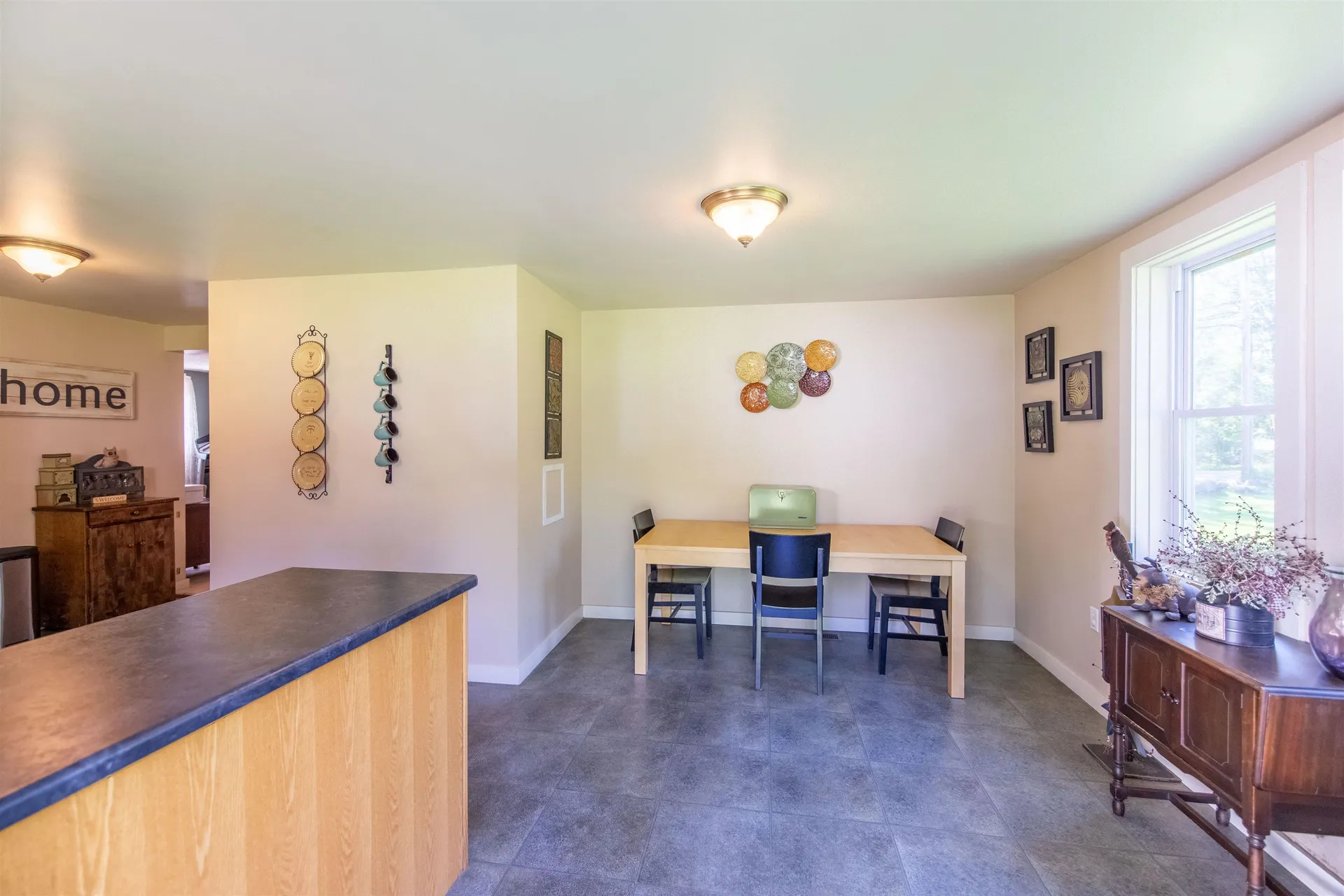 83 Tamworth Road Tamworth NH 03886