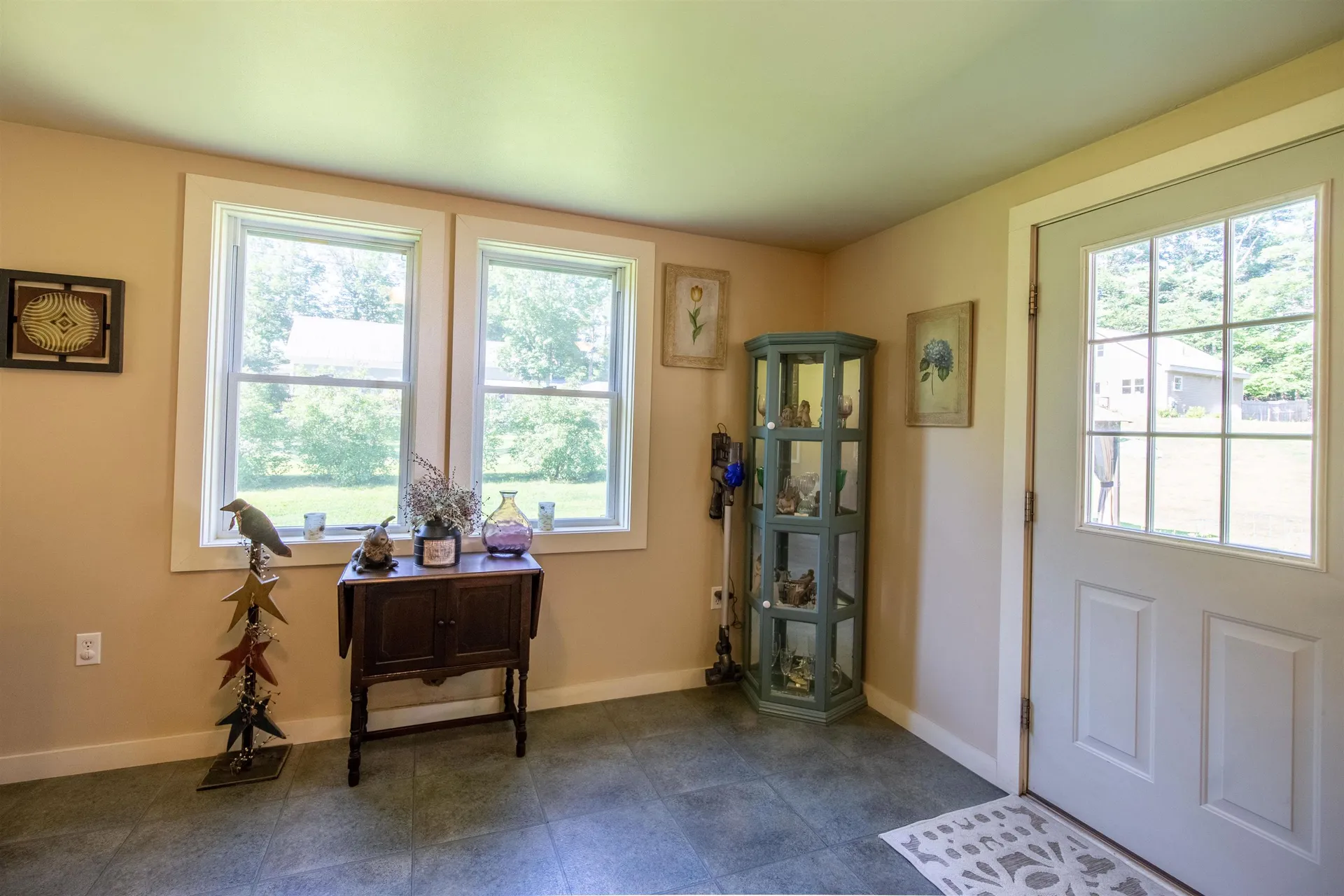 83 Tamworth Road Tamworth NH 03886