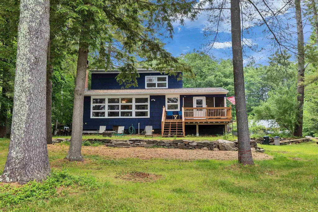 17 Karen Road Dunbarton NH 03046