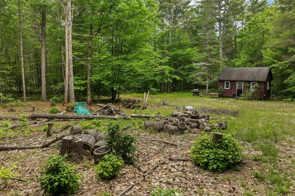 111 Green Mountain Road Effingham NH 03882