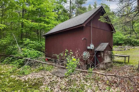 111 Green Mountain Road Effingham NH 03882