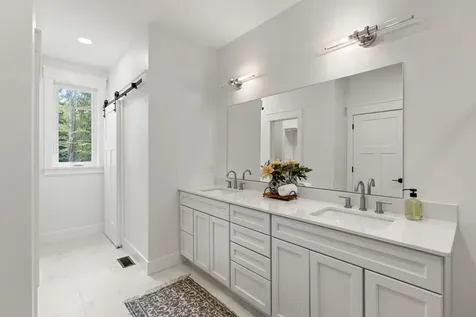 31 Blaisdell Court Raymond NH 03077