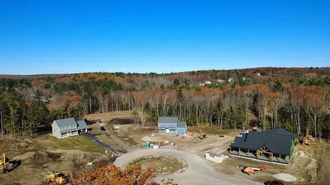 31 Blaisdell Court Raymond NH 03077