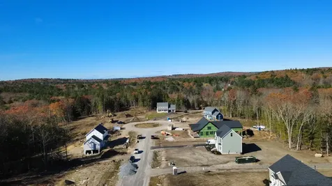 31 Blaisdell Court Raymond NH 03077