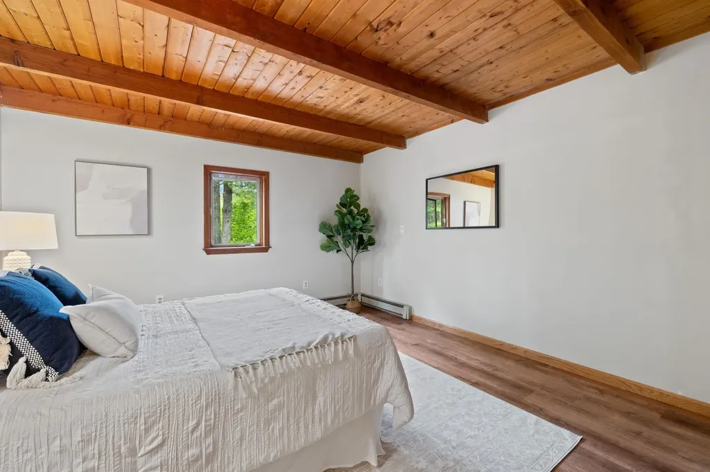 26 Old Mill Road Ossipee NH 03890