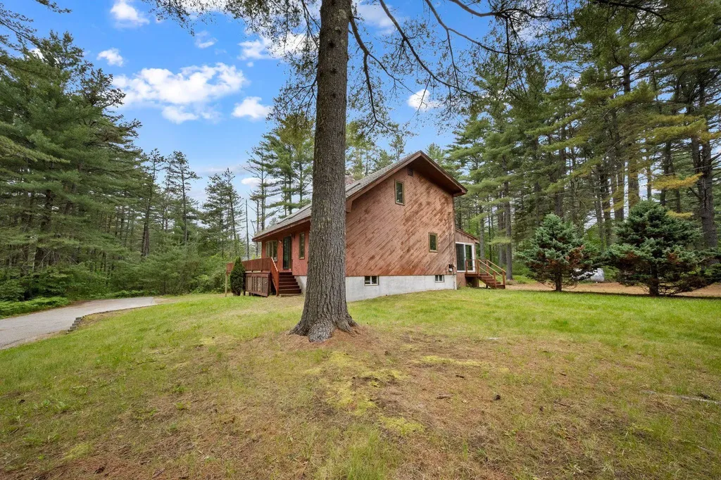 26 Old Mill Road Ossipee NH 03890