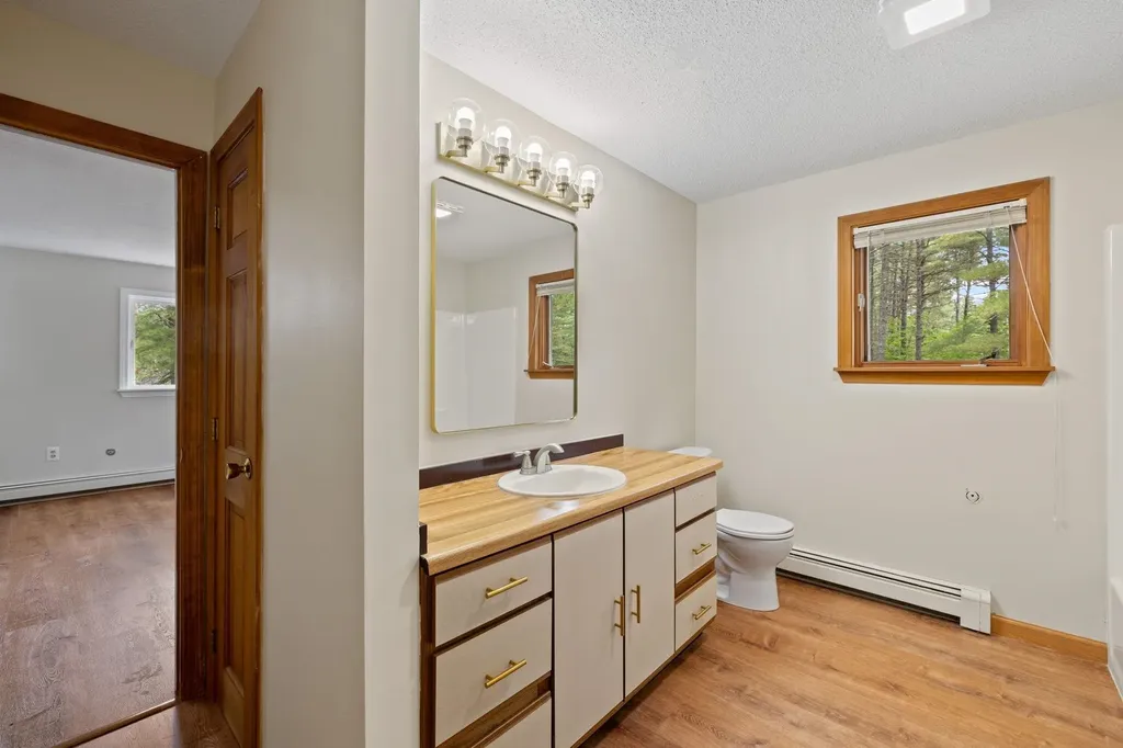 26 Old Mill Road Ossipee NH 03890