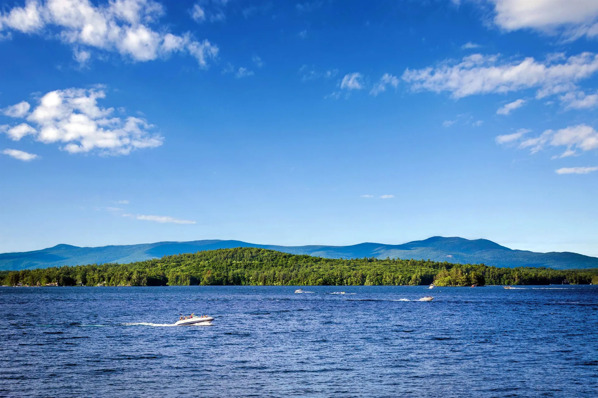 5 Michaels Way Laconia NH 03246