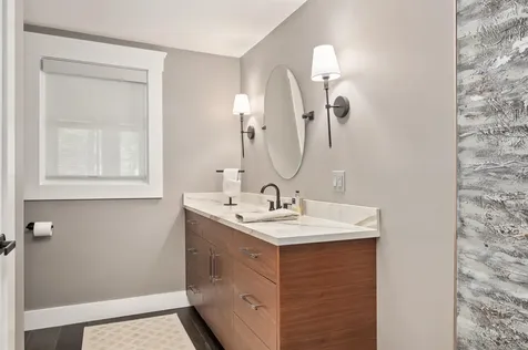 5 Michaels Way Laconia NH 03246