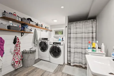 5 Michaels Way Laconia NH 03246