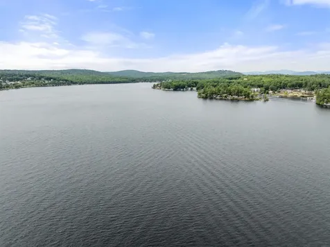 5 Michaels Way Laconia NH 03246