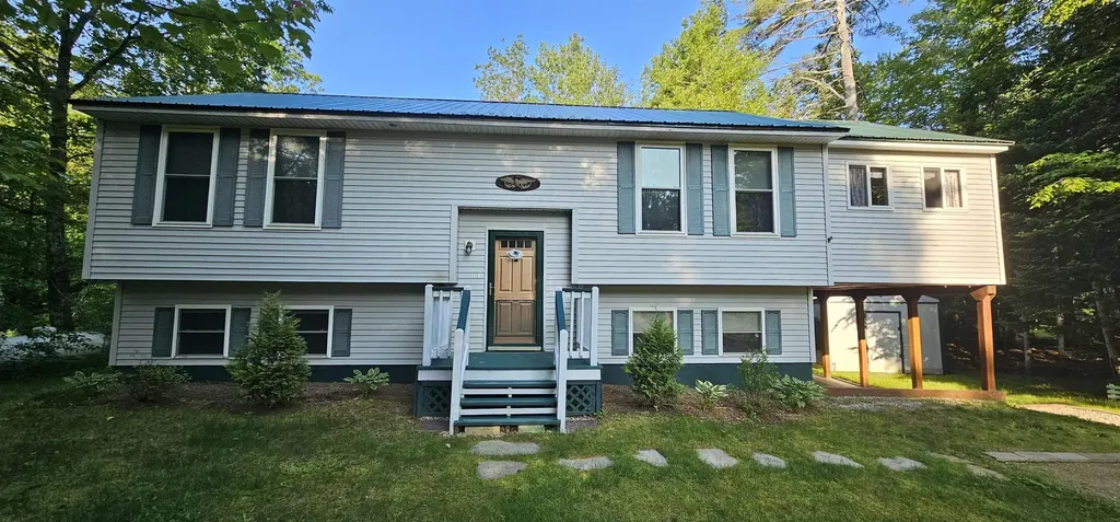 13 North Shore Drive Barnstead NH 03225-3353