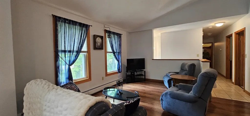 13 North Shore Drive Barnstead NH 03225-3353