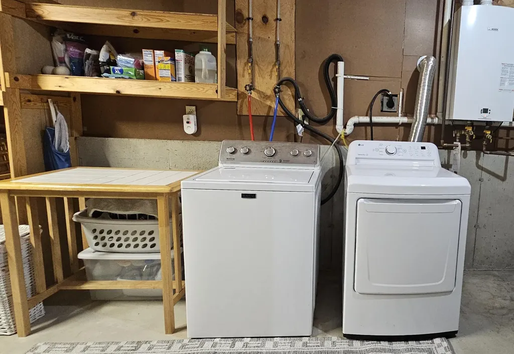 13 North Shore Drive Barnstead NH 03225-3353