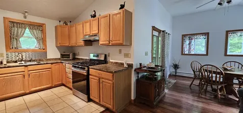 13 North Shore Drive Barnstead NH 03225-3353