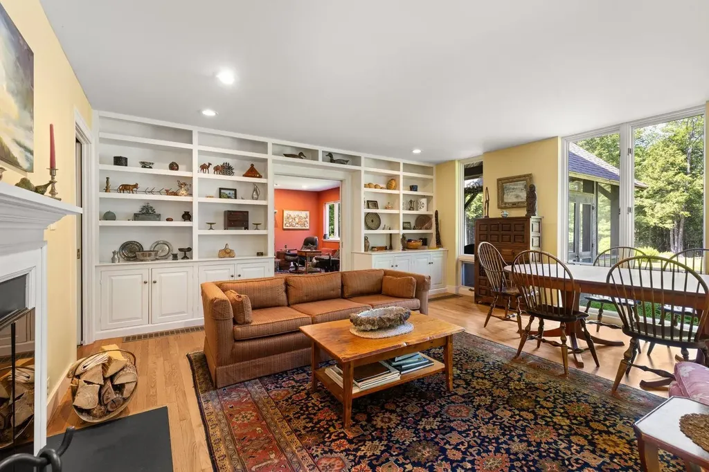 27 Lee Farm Road Hancock NH 03449